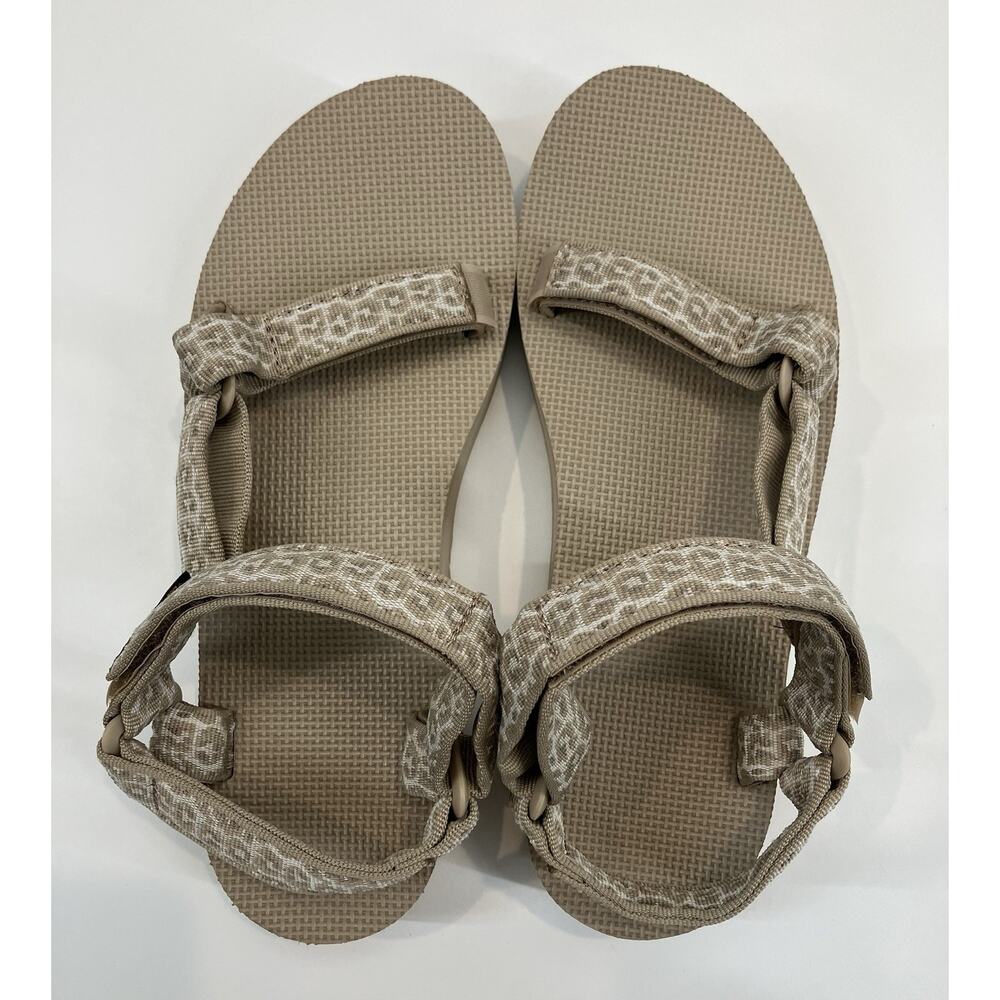 Teva Midform Universal Leopard Print Sandal Woman’s Size 11